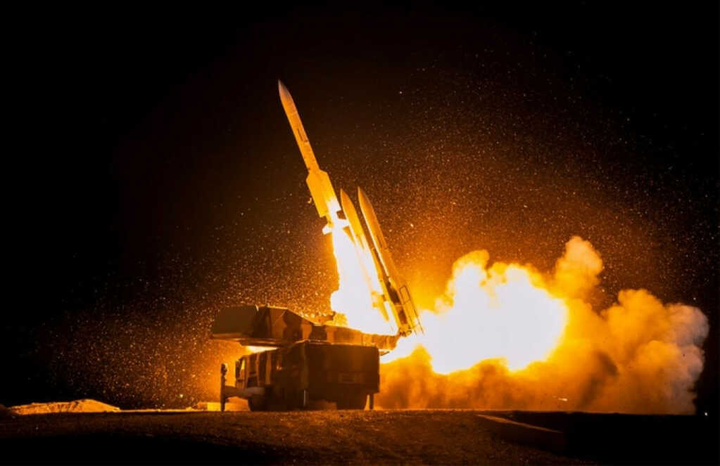 Tên lửa Sevom Khordad tầm bắn 200km, hạ drone RQ-4 Global Hawk Mỹ khiến thế giới kinh ngạc