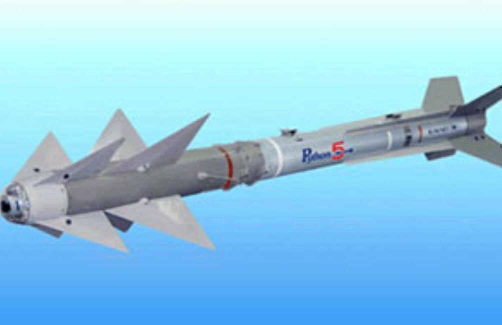 Tên lửa Python-5 Israel công nghệ khóa mục tiêu sau phóng, bắn toàn hướng 360 độ