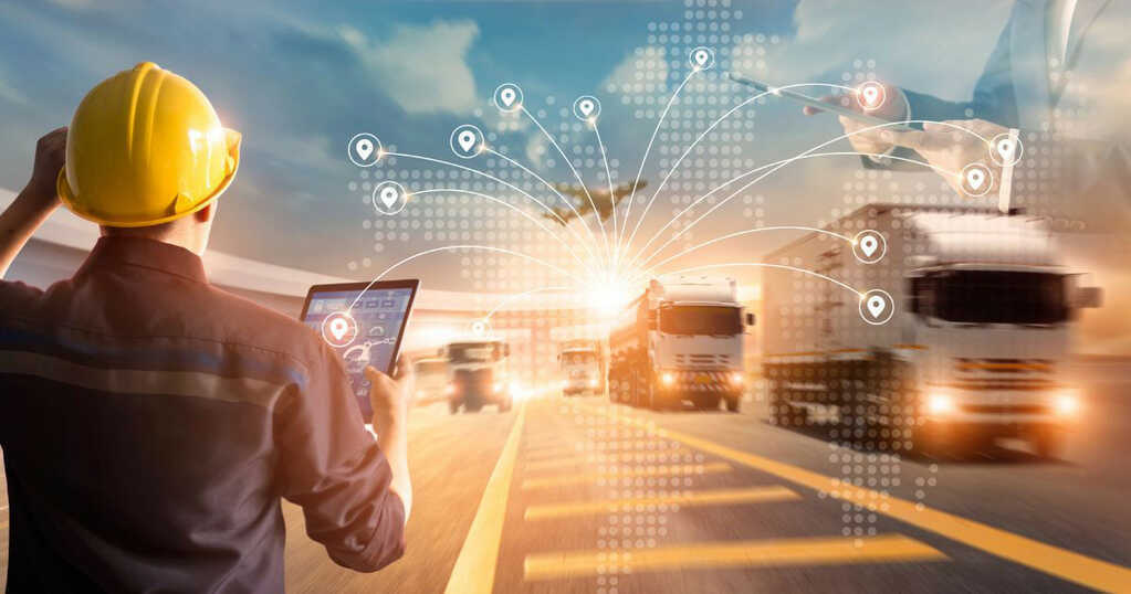 Giá dầu tăng vọt khiến doanh nghiệp vận tải, logistics đứng trước bài toán khó