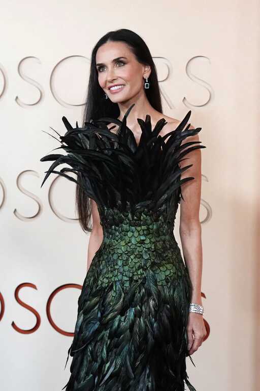 Oscar 2026: Phim của Leonardo DiCaprio thắng lớn, Timothée Chalamet không thể chạm tay đến tượng vàng- Ảnh 36. Oscar 2026: Phim của Leonardo DiCaprio thắng lớn, Timothée Chalamet không thể chạm tay đến tượng vàng- Ảnh 36.