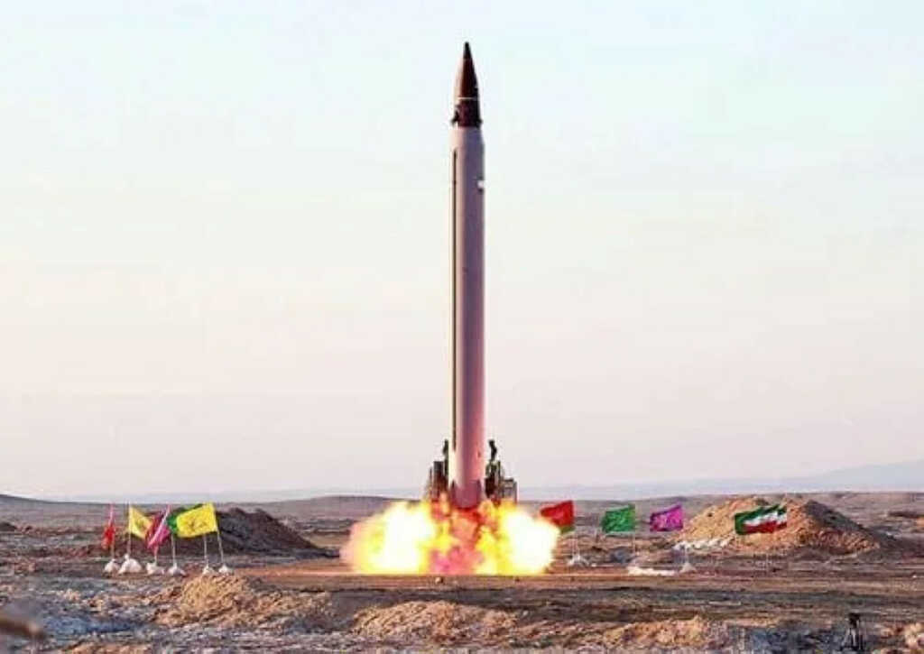 Tên lửa Emad Iran 1.jpg