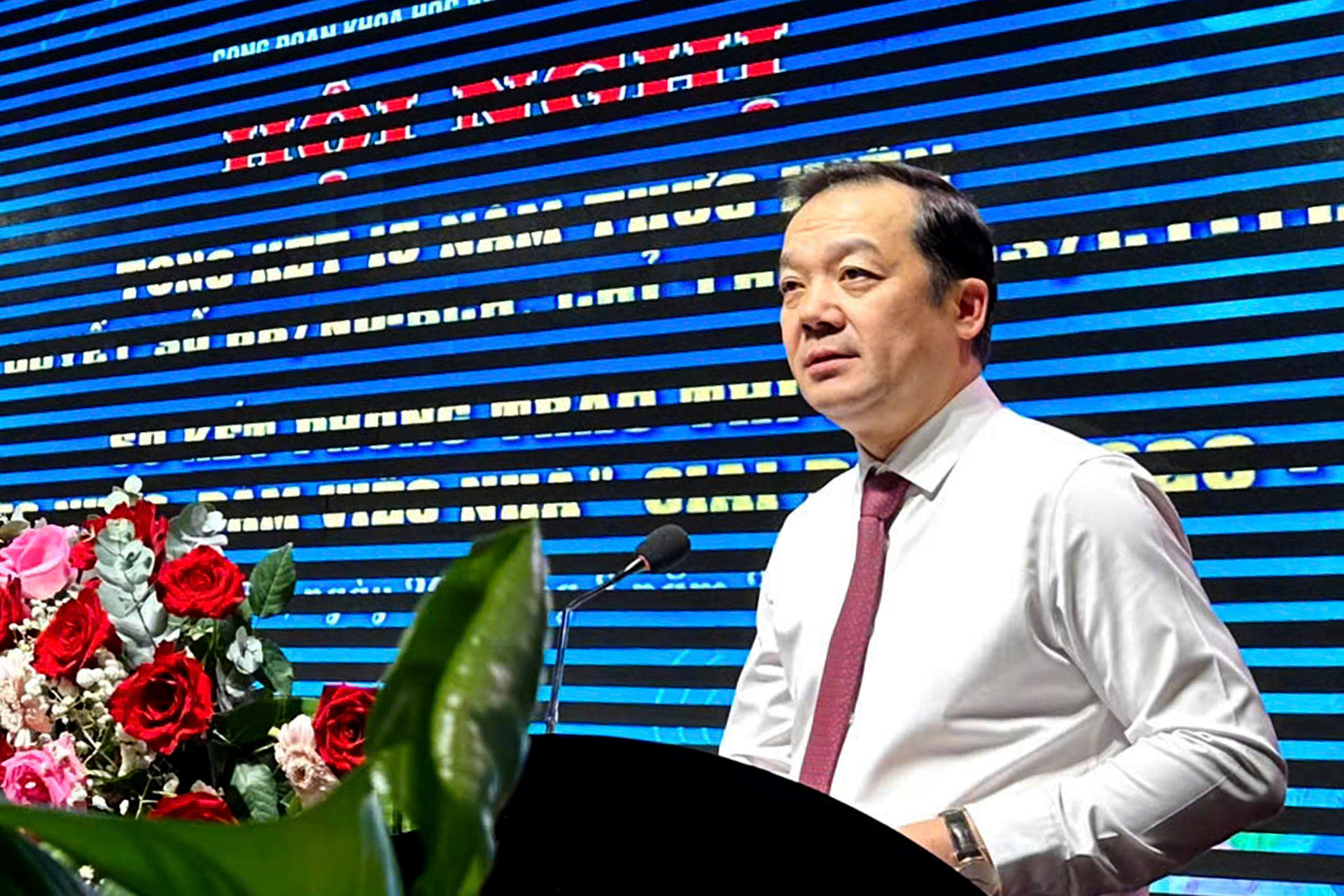 hoi nghi tong ket   Cong doan KHCN 2.jpg