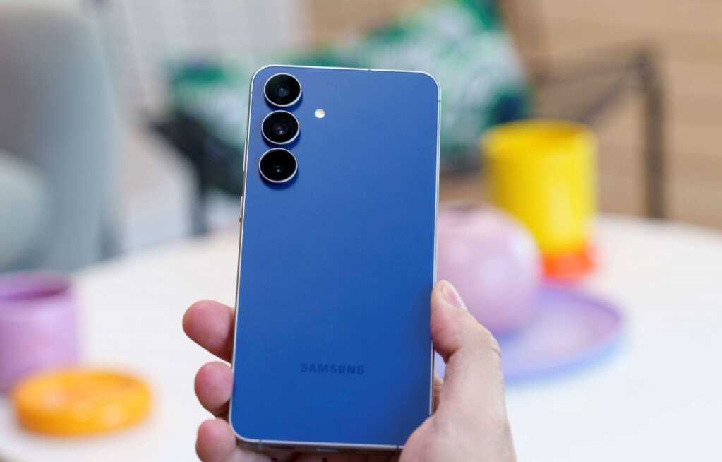 Galaxy S25 FE 1.png