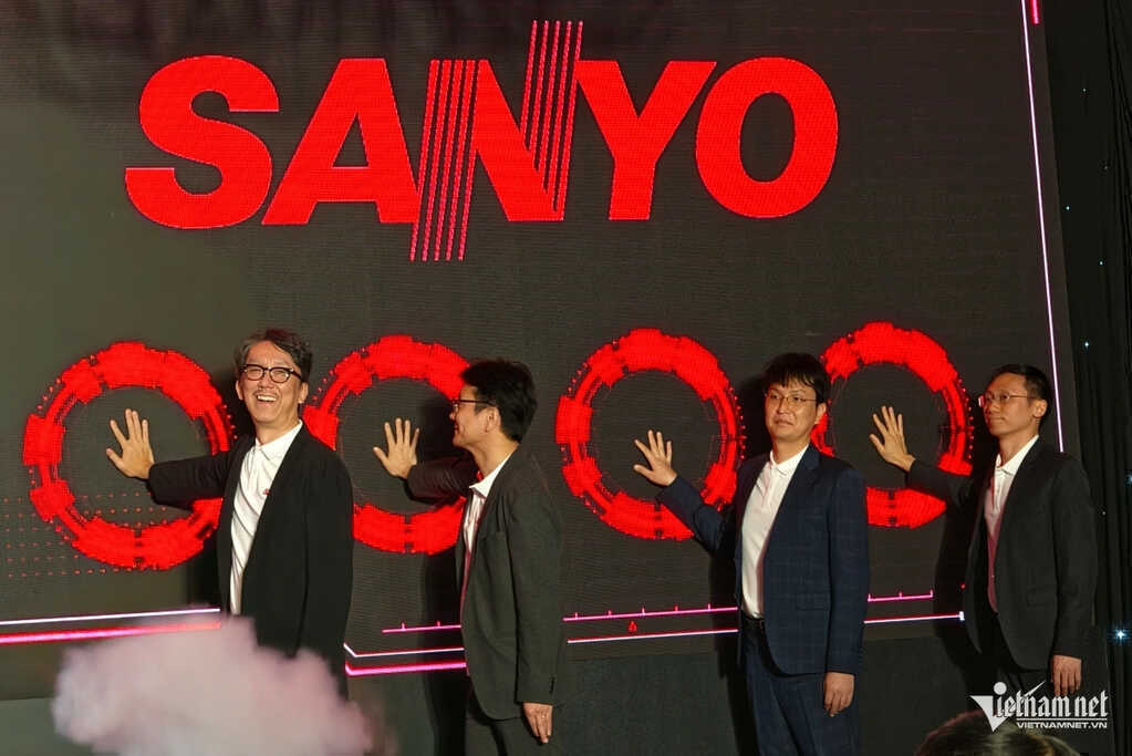 W-Sanyovn.jpg