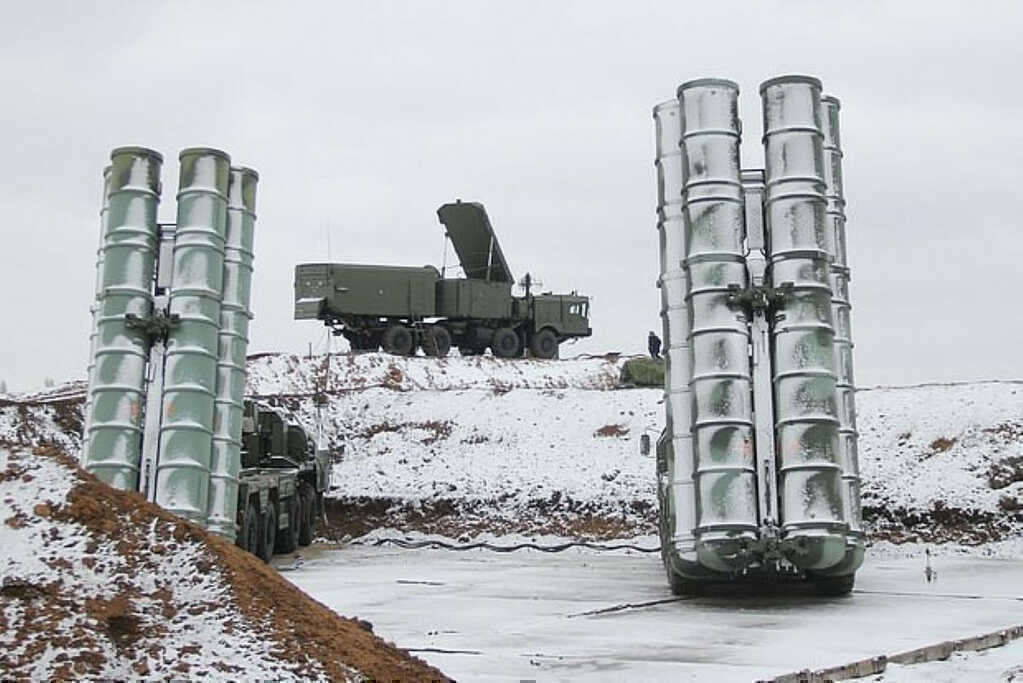 Tên lửa S 400 Nga 5.jpg