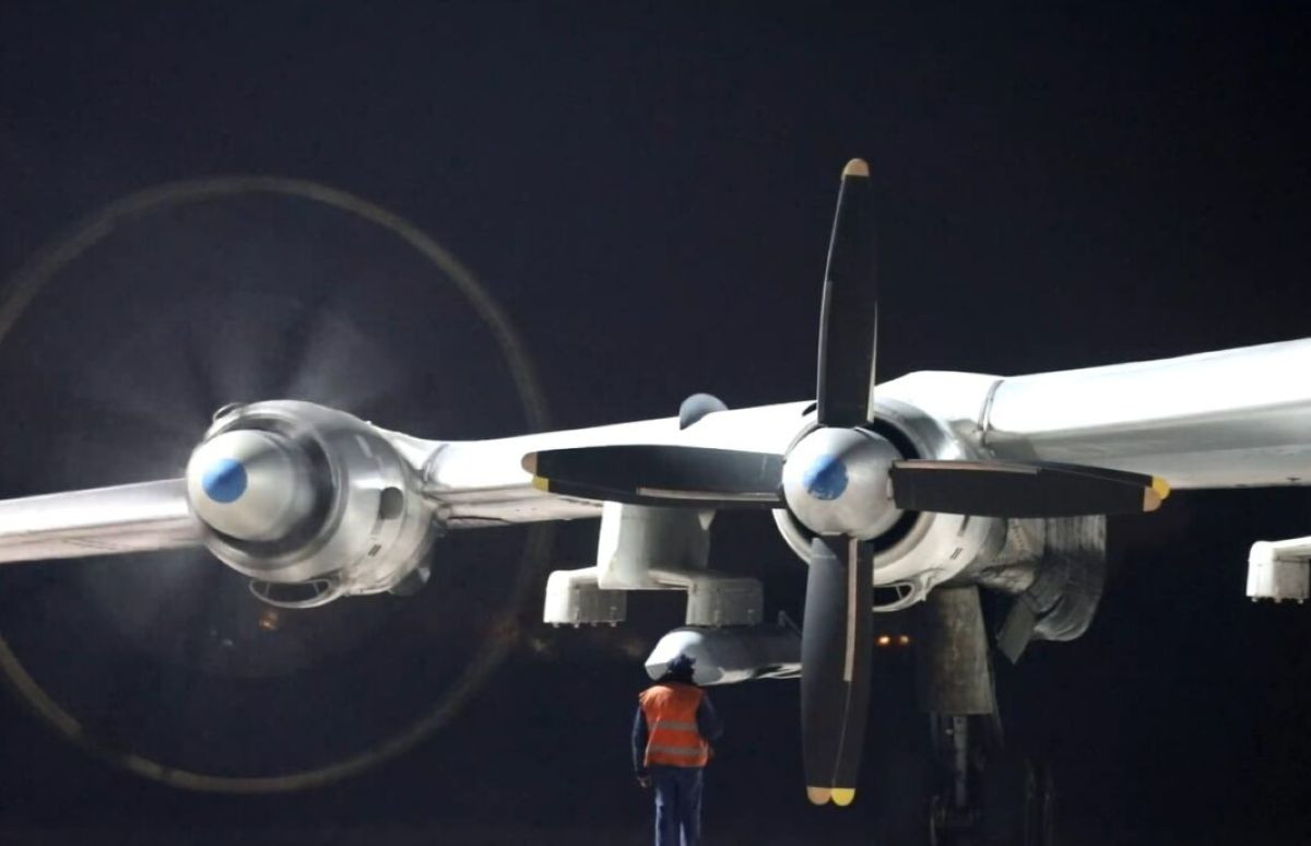 Tên lửa Izdeliye-30 ‘siêu rẻ’, tầm bắn 1500km, đầu đạn 800kg phủ toàn bộ Ukraine