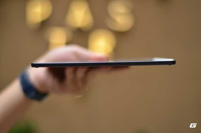 Đánh giá chi tiết Kindle Scribe 2025: Mẫu máy đọc sách có màn hình lớn nhất của Amazon - Ảnh 2.