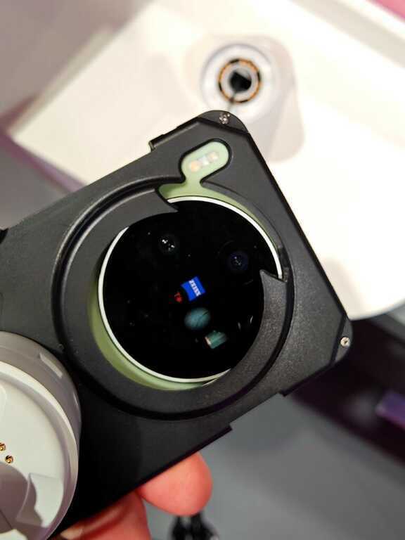 Lộ diện smartphone vivo pin 7.000mAh tại MWC 2026, có thể là X300 Max với chip Dimensity 9500 - Ảnh 4.