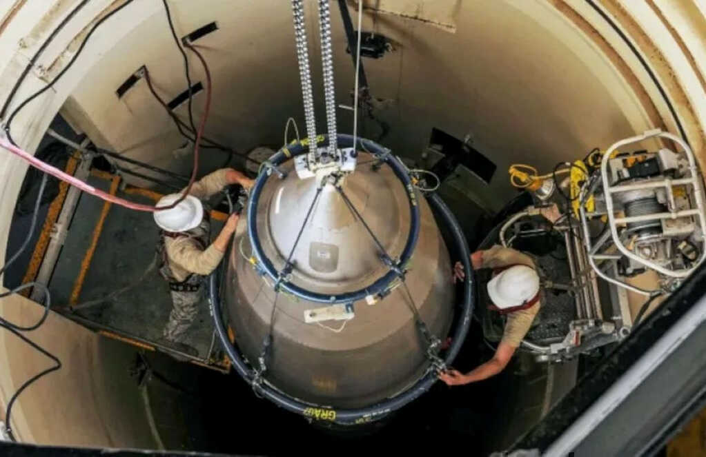 Tên lửa LGM-35A Sentinel 13.000km, công nghệ MIRV, biến mọi hệ thống phòng thủ thành 'đồ chơi'