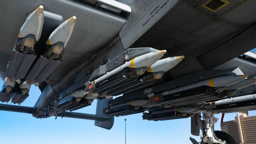 Bom lượn GBU 39 Ukraine.jpg