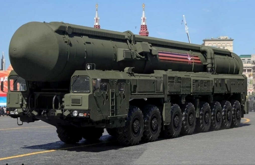 Tên lửa Oreshnik tốc độ Mach 10, công nghệ MIRV tác động NATO ra sao: Chỉ mất 17 phút bay đến Brussels