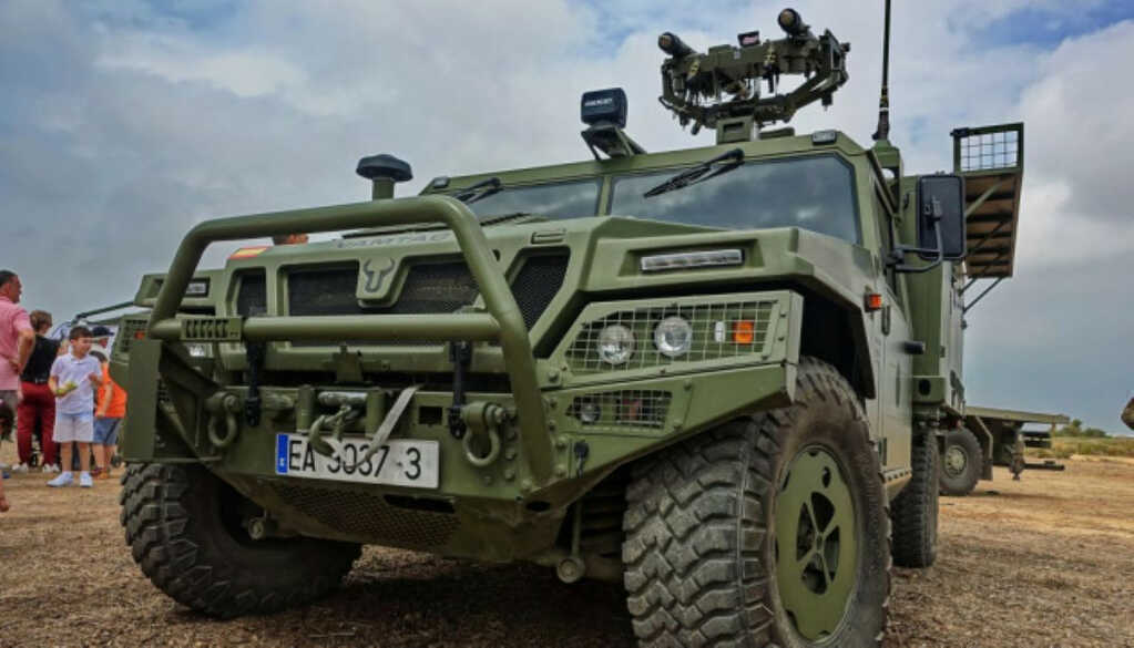 xe bọc thép VAMTAC 2.jpg