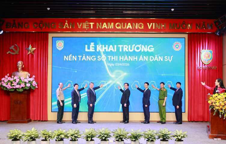 Chủ tịch FPT: 