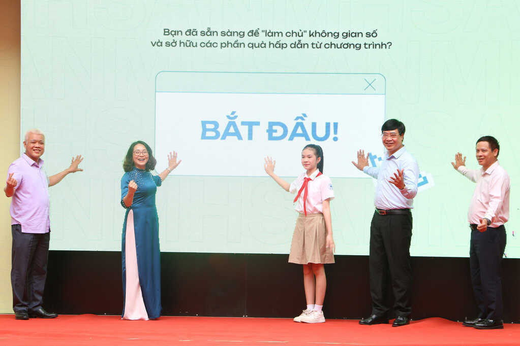 Mở rộng cơ hội để học sinh tiếp cận kiến thức, kỹ năng thiết yếu thời đại số