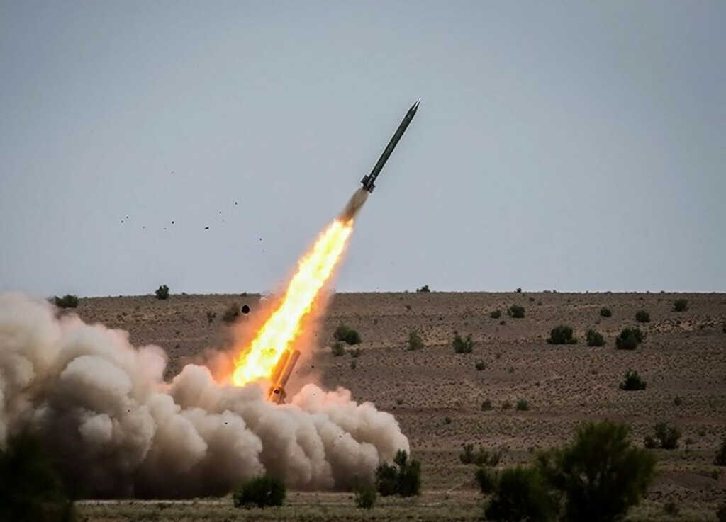 Fajr 5 MLRS Iran 2.jpg