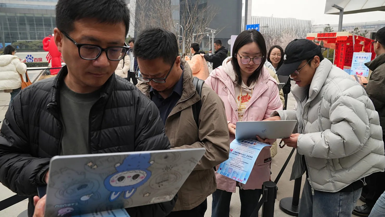 Google và Meta dồn lực vào AI tự hành động, quyết biến công nghệ thành mỏ vàng