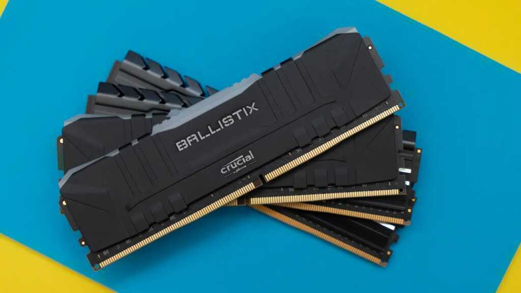 Cơn khát chip nhớ tiếp tục đẩy giá máy tính, smartphone leo thang
