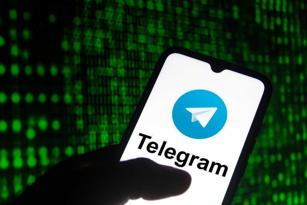Telegram thành chợ đen mua bán tài khoản ngân hàng và rửa tiền quy mô lớn