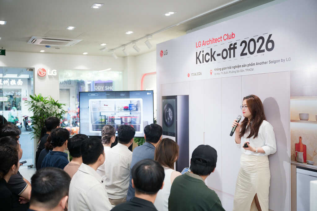 2.LG1704 306.jpg