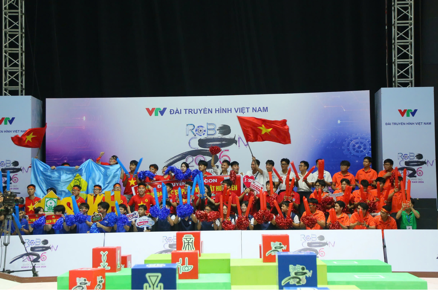 Đại học Lạc Hồng vô địch Robocon Việt Nam 2026, giành vé dự đấu trường châu Á