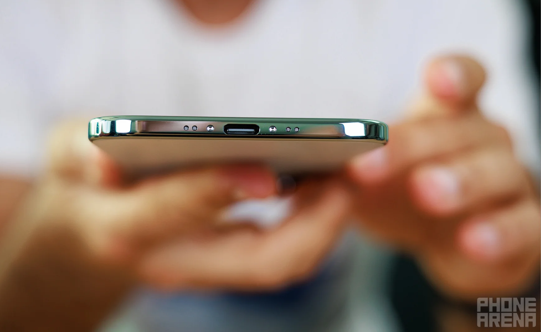iPhone Air khiến cả đối thủ cũng ‘ngã đau’