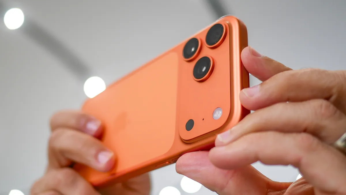 iPhone 17 Pro Max ‘thất thế’, pin của một đối thủ vượt trội hoàn toàn