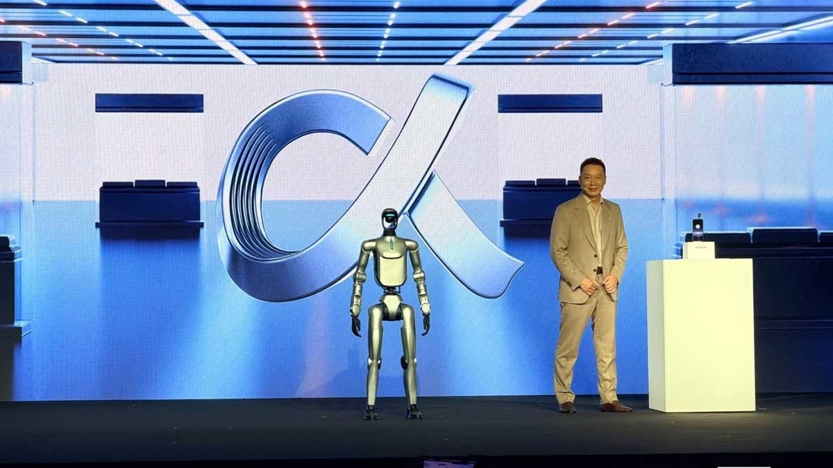 Lý do các hãng điện thoại Trung Quốc đổ xô làm robot hình người