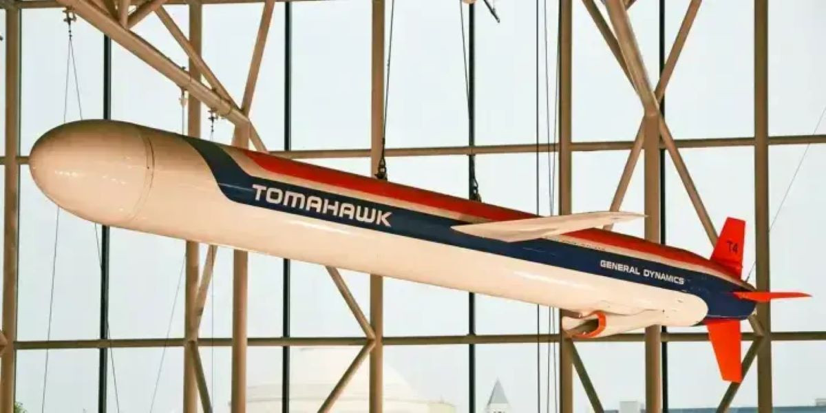 Tên lửa Tomahawk 1.jpg