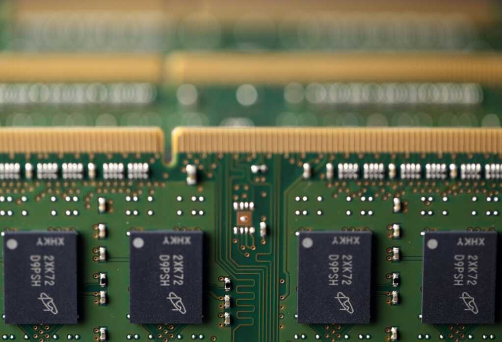 Khủng hoảng hiện sinh của những công ty không phải Apple, Microsoft