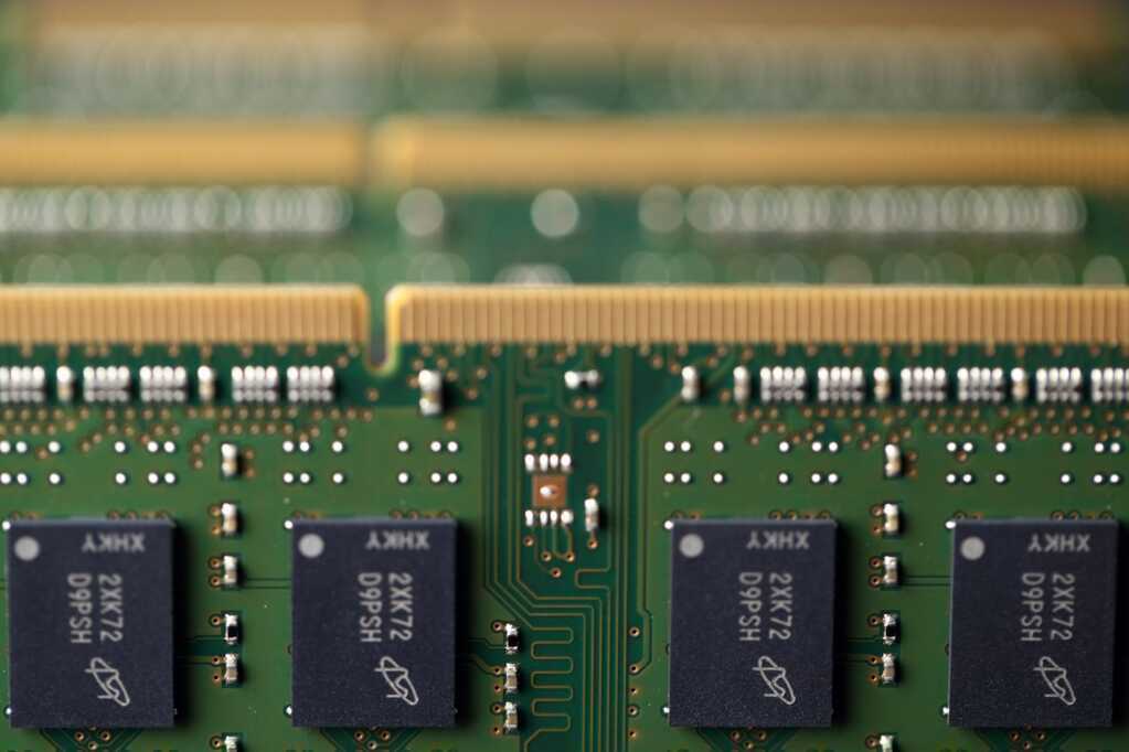 Khủng hoảng hiện sinh của những công ty không phải Apple, Microsoft