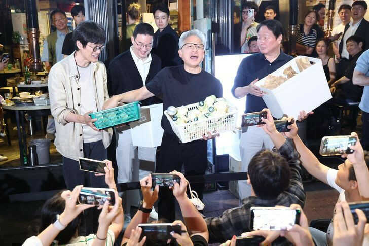 jensen huang yonhap.jpg