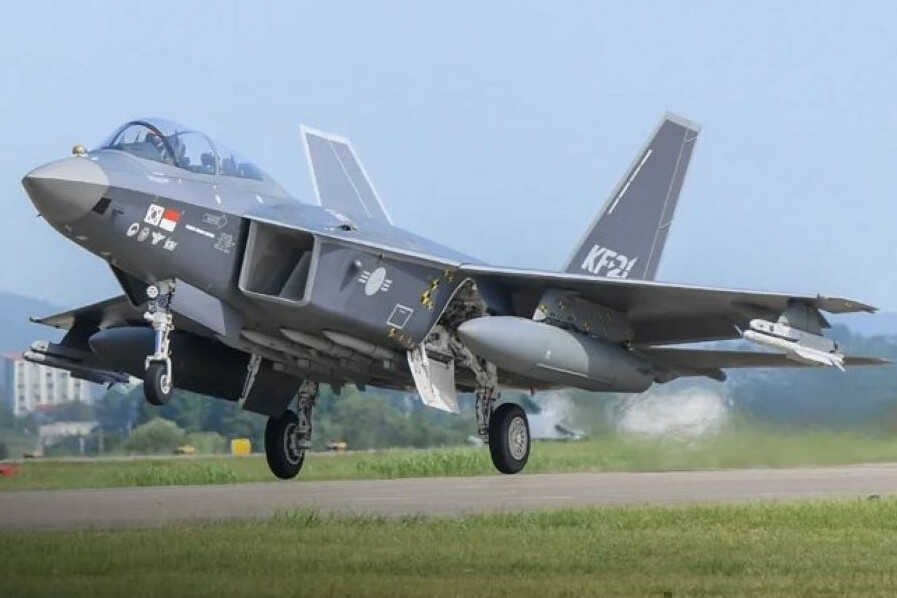 Một nước Đông Nam Á rút khỏi KF-21 Boramae: Siêu chiến cơ Hàn Quốc lộ thông số cực mạnh