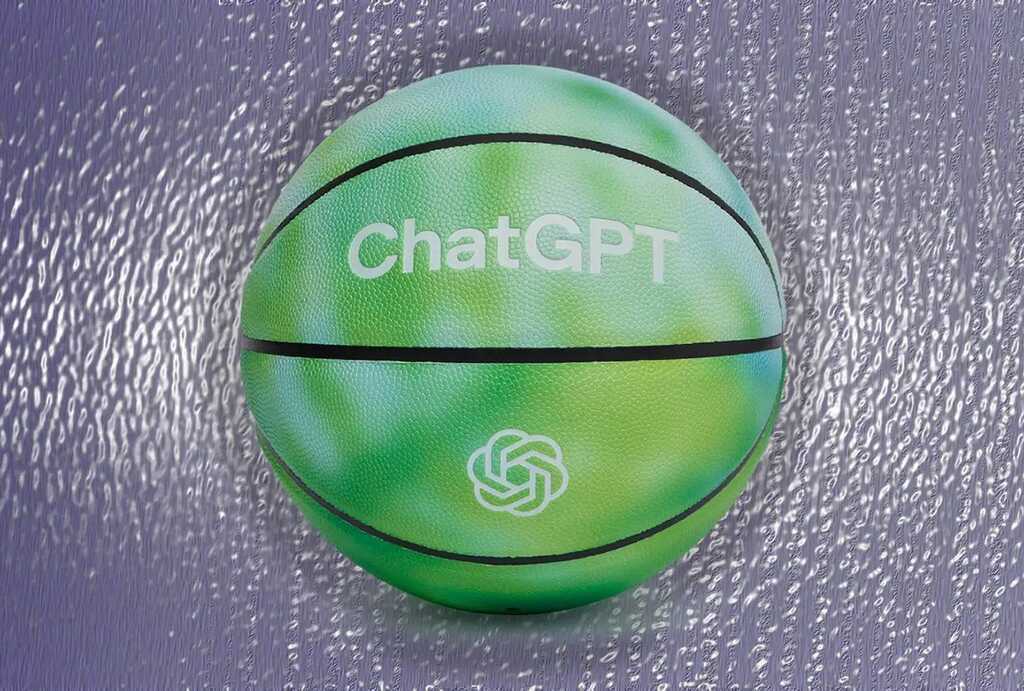 Vì sao OpenAI bán quả bóng rổ ChatGPT?