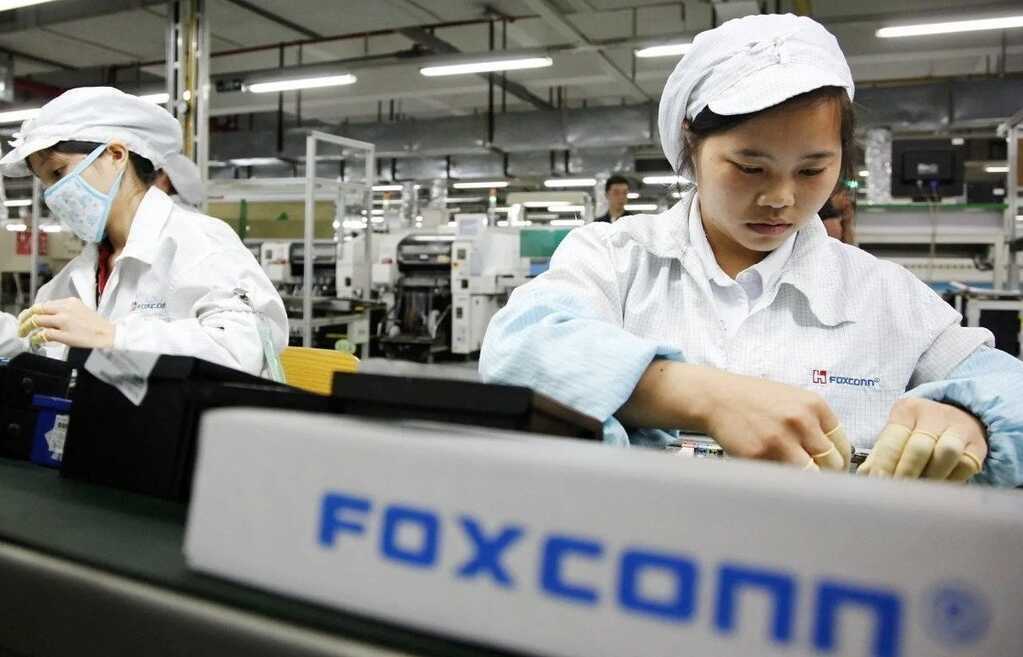 Thưởng nghìn USD hút công nhân, Foxconn dồn lực cho iPhone 18 Pro