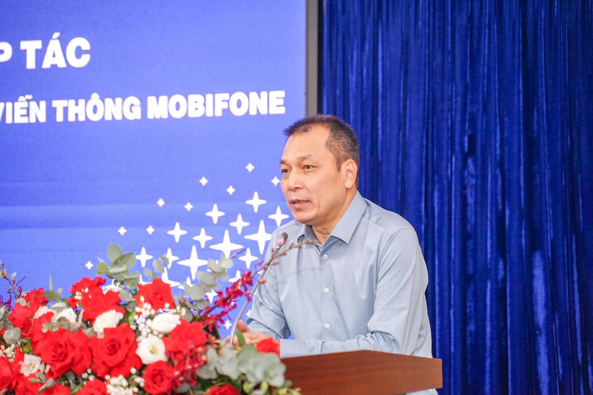 EVN và MobiFone đồng hành chuyển đổi số toàn diện