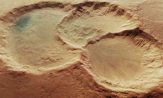 Ba hố thiên thạch chồng lên nhau trên sao Hỏa