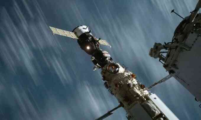 Tàu vũ trụ Nga khiến trạm ISS chao đảo lần hai
