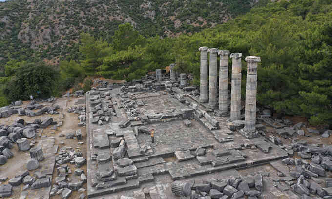 Khai quật nhà thờ 1.600 năm
