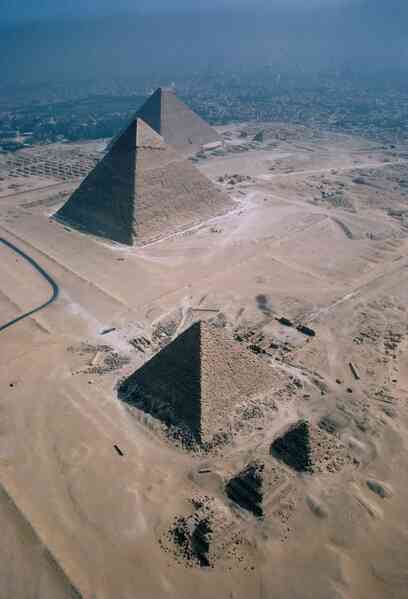 Chi tiết đáng ngờ khiến kim tự tháp Ai Cập bị nghi dính líu đến người ngoài hành tinh