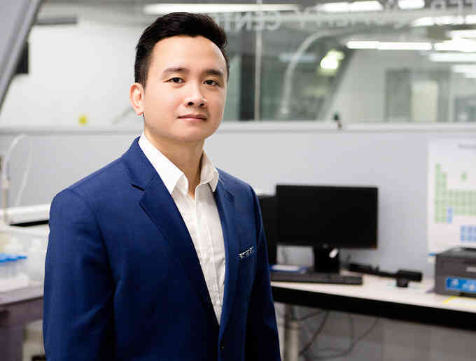 Giáo sư người Việt cảnh báo ô nhiễm rác công nghệ từ đất hiếm