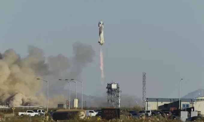 Tàu Blue Origin chở 6 hành khách lên rìa vũ trụ
