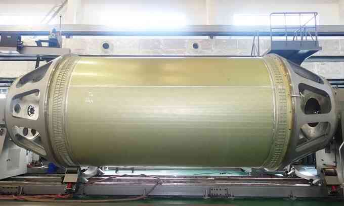 Chế tạo bể chứa tên lửa lớn nhất Trung Quốc