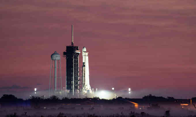 SpaceX sắp phóng hơn 100 vệ tinh trong vòng 24 giờ