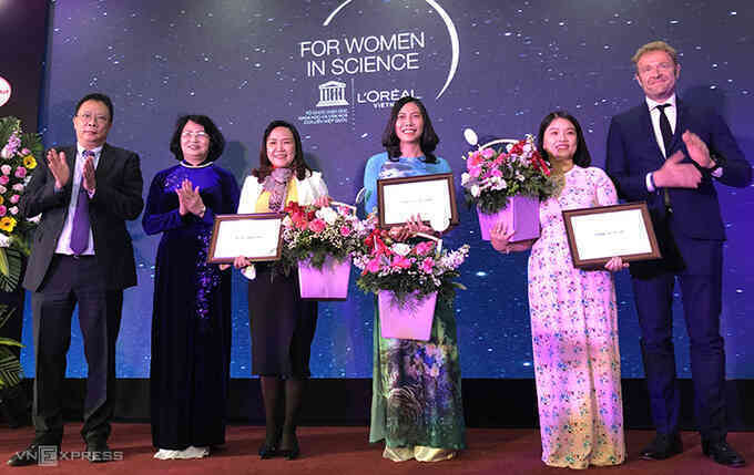 150 triệu đồng dành cho nhà khoa học nữ có nghiên cứu xuất sắc