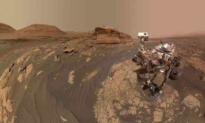 Robot Curiosity chụp ảnh tự sướng trên sườn núi sao Hỏa
