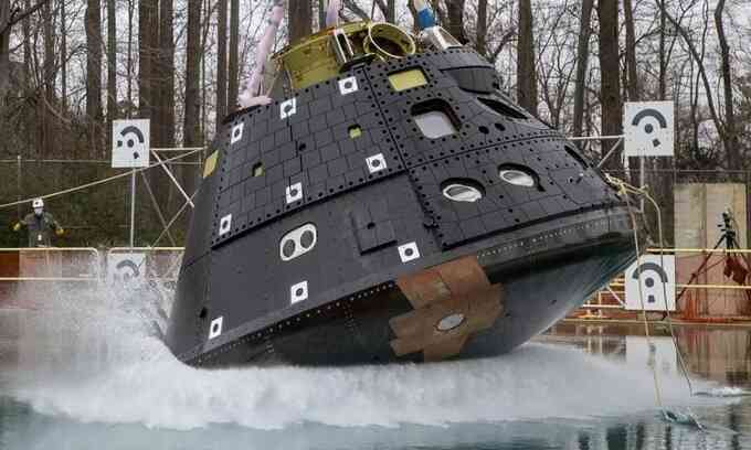 NASA sắp thả rơi tàu vũ trụ 6 tấn xuống bể nước