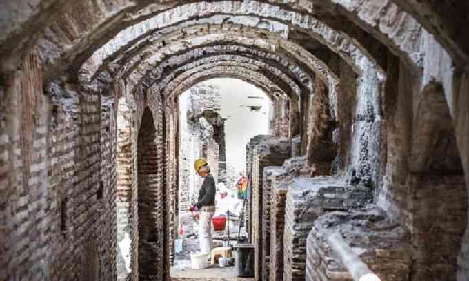 Rome lần đầu mở cửa đường hầm bên dưới Đấu trường La Mã