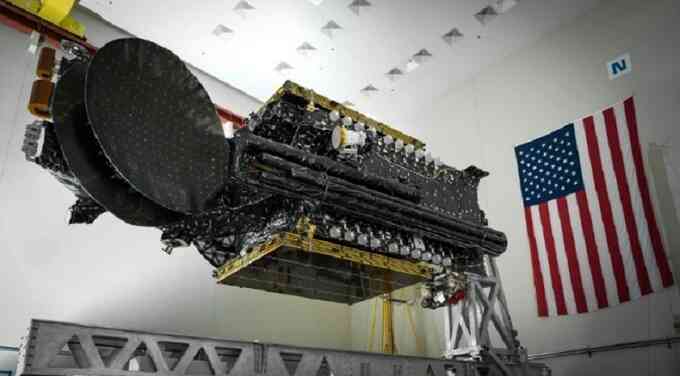 Space X phóng vệ tinh vô tuyến công suất lớn