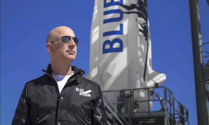 Nguy cơ Jeff Bezos gặp nạn trong chuyến bay vào không gian