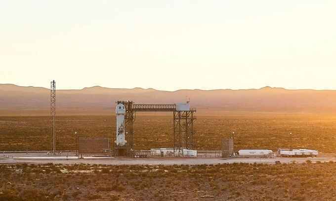 Tàu Blue Origin sẵn sàng chở người vào không gian ngày mai